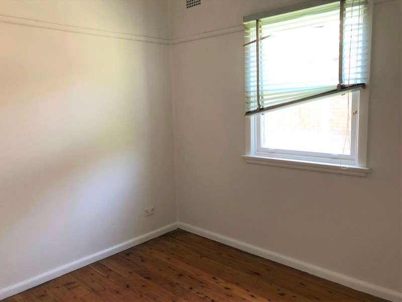 9 Rossiter Street, Smithfield NSW 2164