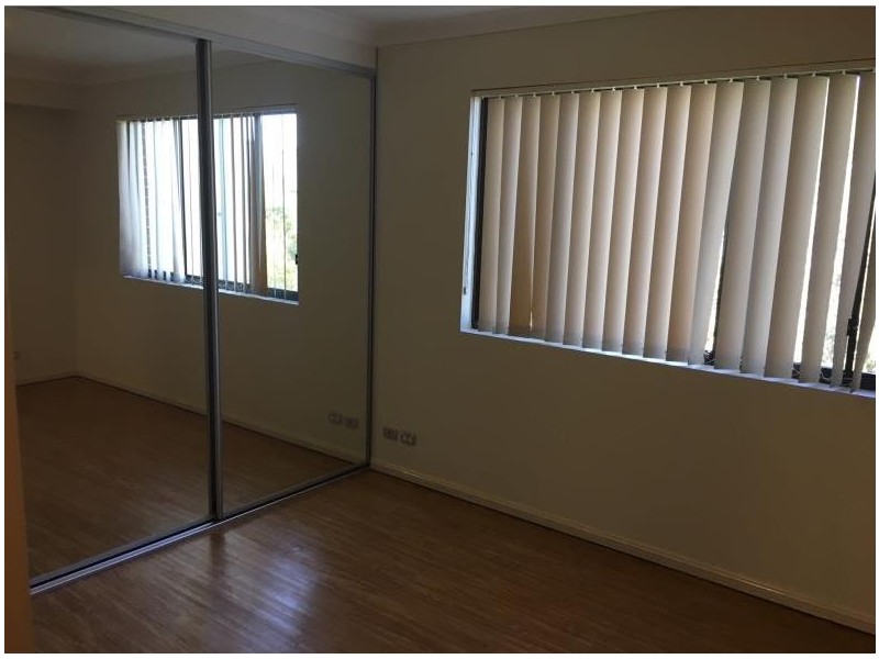 403/10 Refractory Court, Holroyd NSW 2142