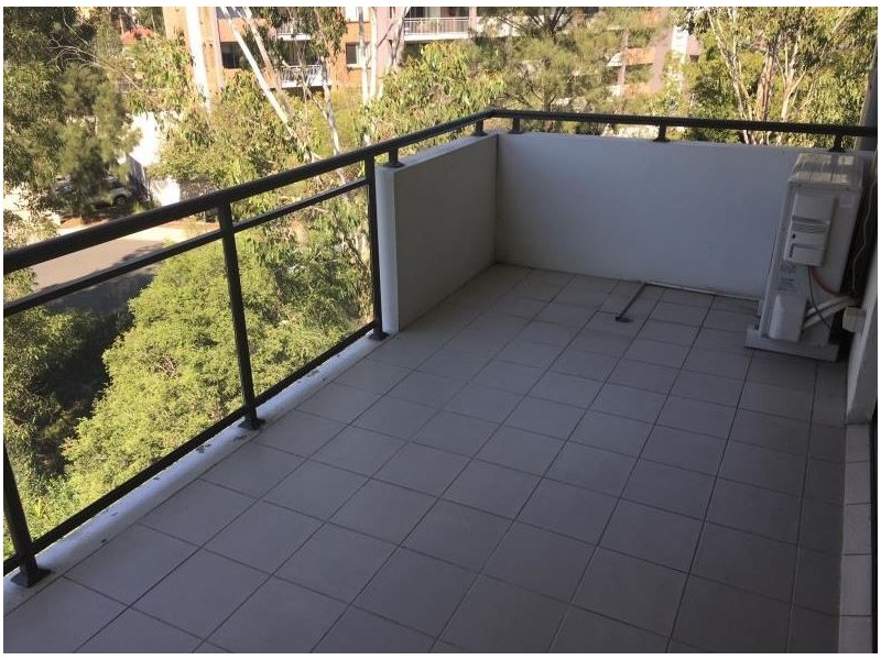 403/10 Refractory Court, Holroyd NSW 2142