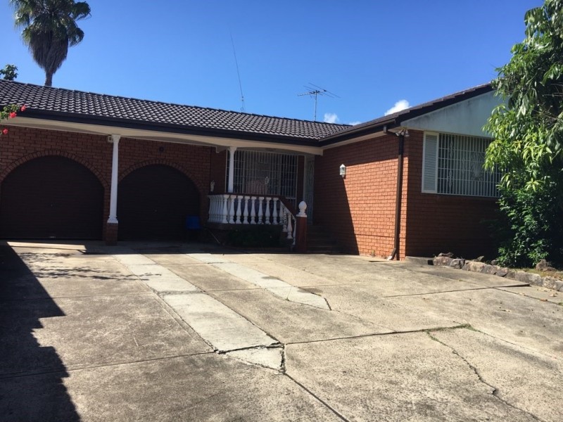 22 Swinborne Crescent, Wetherill Park NSW 2164
