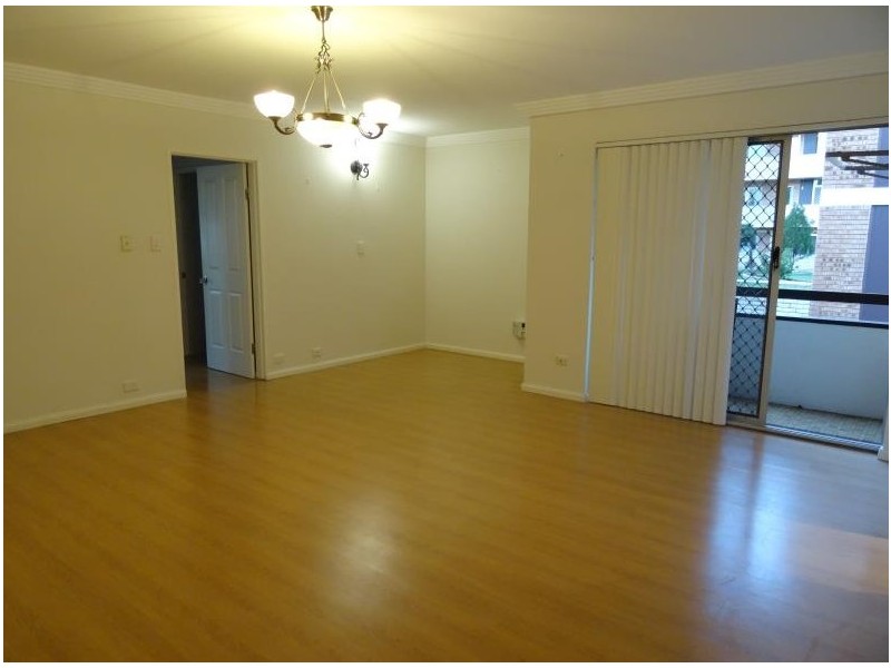 2/53 Goulburn street, Liverpool NSW 2170