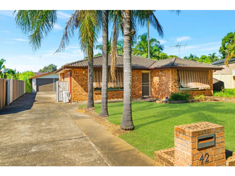42 Francis Greenway Avenue, St Clair NSW 2759