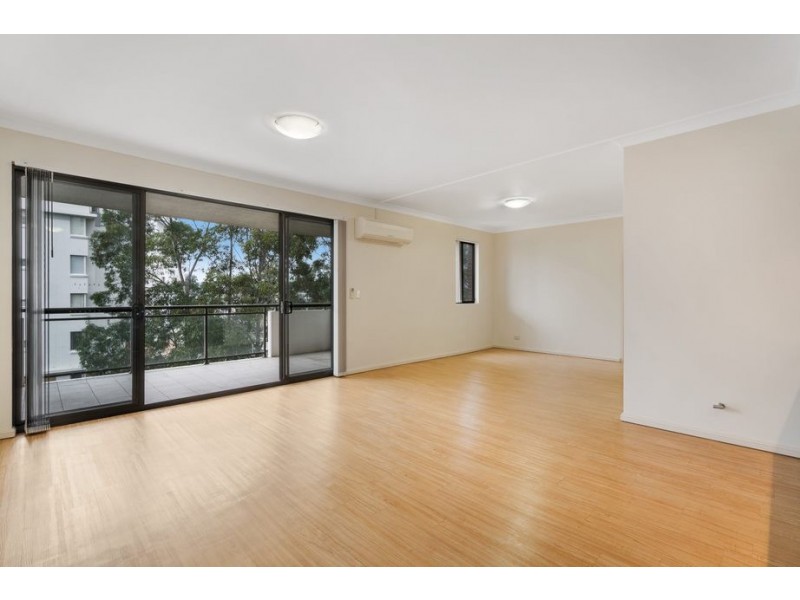 403/10 Refractory Court, Holroyd NSW 2142
