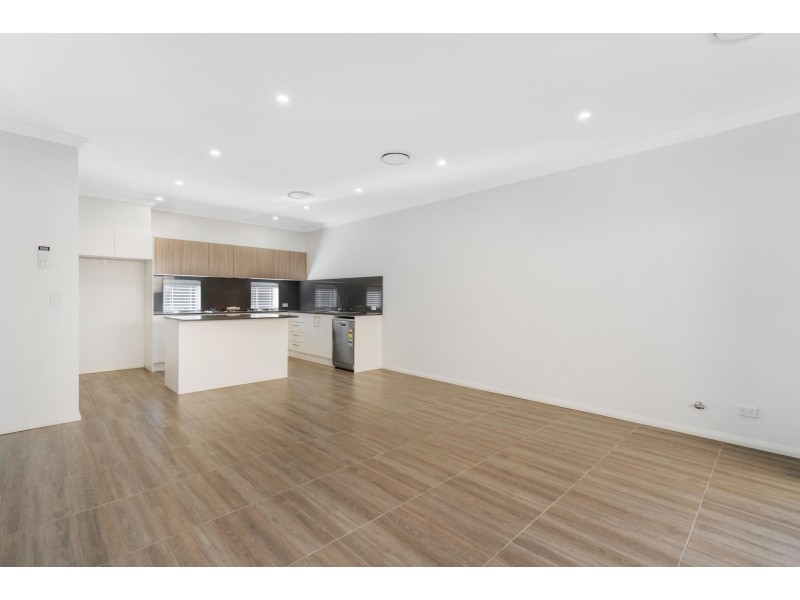 86 Mccarthy Street, Fairfield West NSW 2165