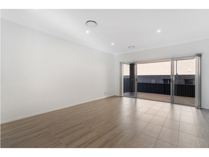 86 Mccarthy Street, Fairfield West NSW 2165
