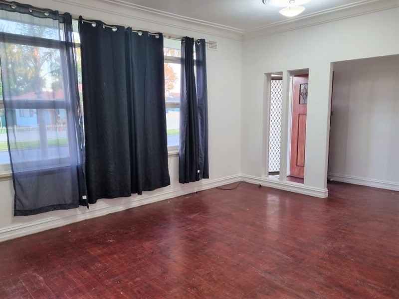 7 Kendall Street, Fairfield West NSW 2165