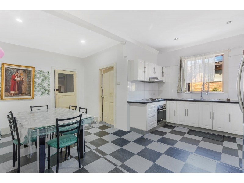 16 Barton Street, Smithfield NSW 2164