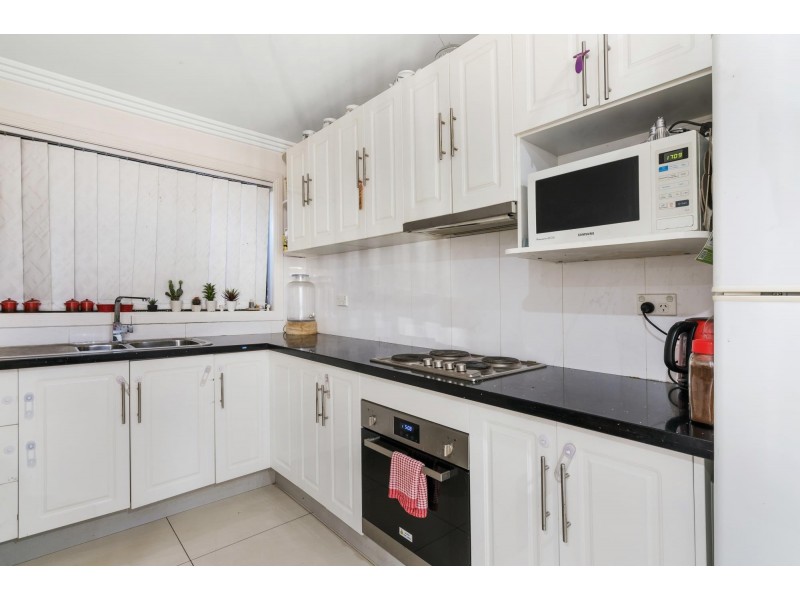 16 Barton Street, Smithfield NSW 2164