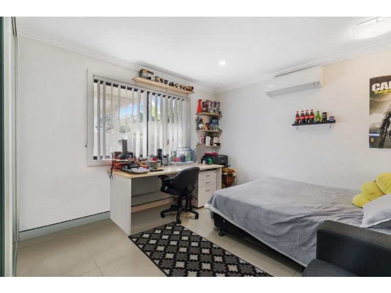 16 Barton Street, Smithfield NSW 2164