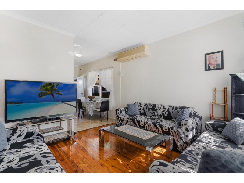 10-12 Evans Street, Fairfield Heights NSW 2165