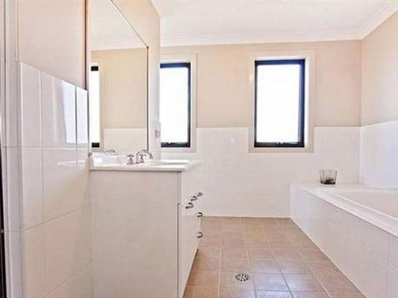 Middleton Grange NSW 2171