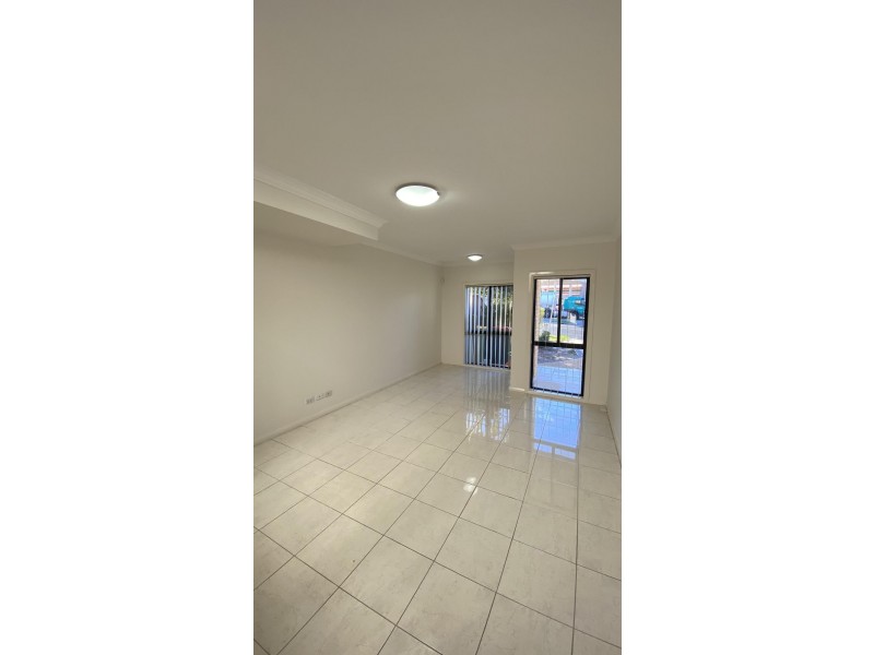 1/313b Polding Street, Smithfield NSW 2164