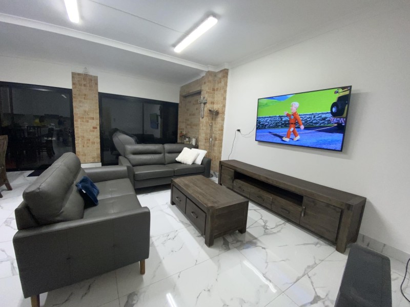 3 Roxby Place, Hinchinbrook NSW 2168