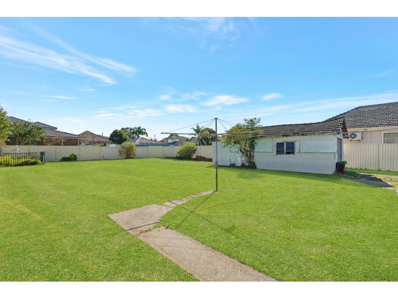 55 Railway Parade, Fairfield NSW 2165