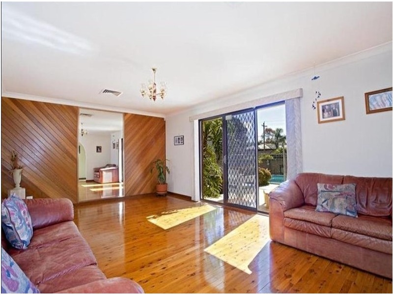 20 Elouera Crescent, Moorebank NSW 2170