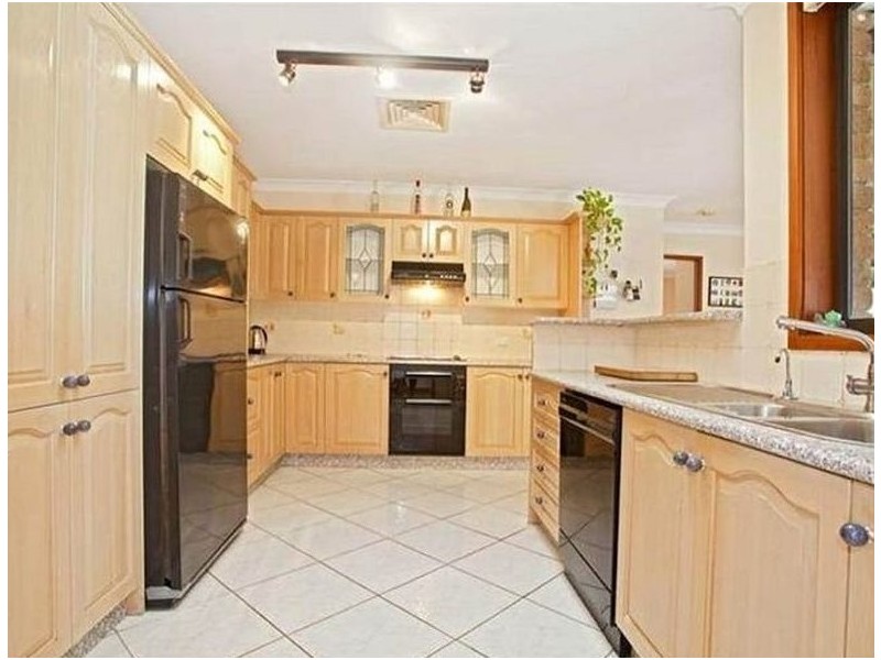 20 Elouera Crescent, Moorebank NSW 2170