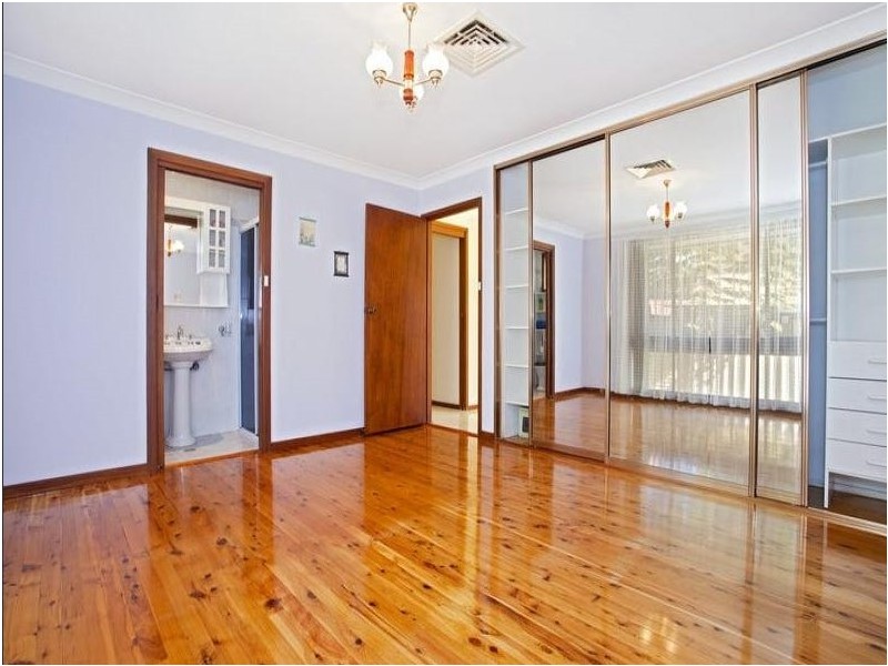 20 Elouera Crescent, Moorebank NSW 2170