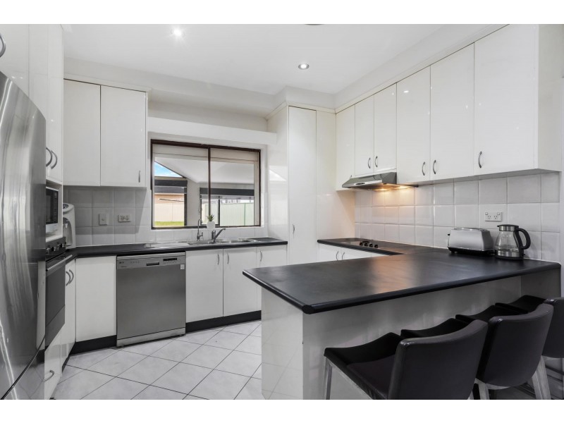 66 Station Street, Fairfield Heights NSW 2165