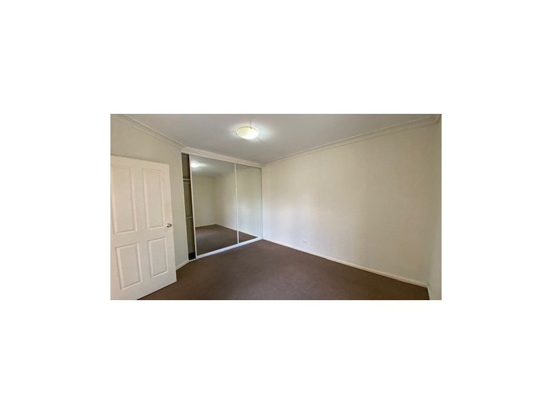 2/67 Brenan Street, Smithfield NSW 2164