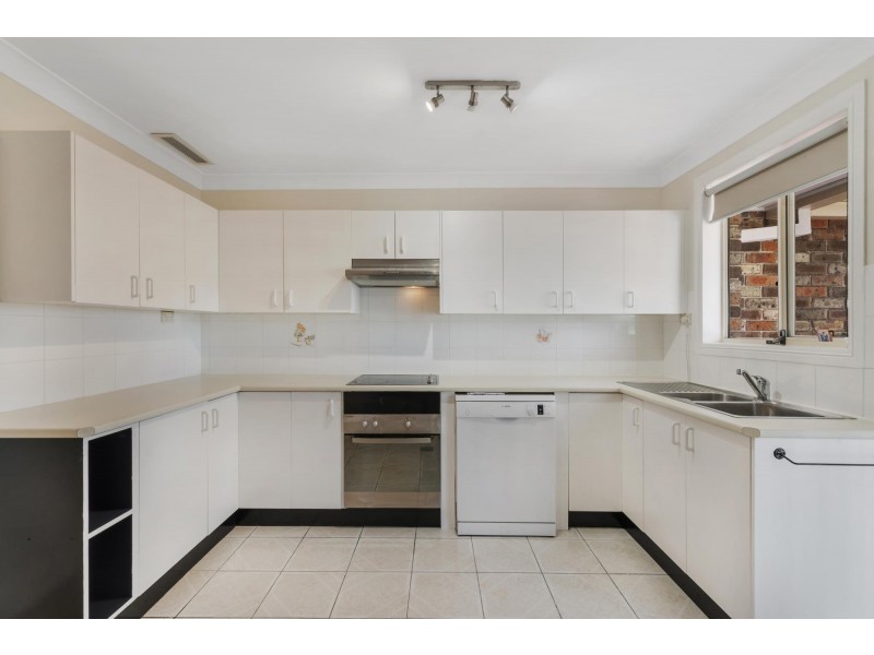 8/26 Holland Crescent, Casula NSW 2170
