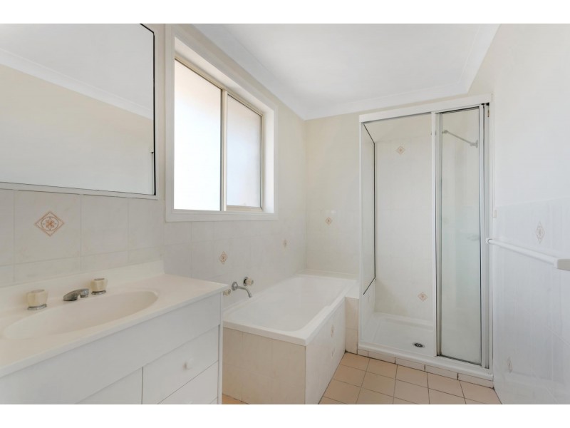 8/26 Holland Crescent, Casula NSW 2170
