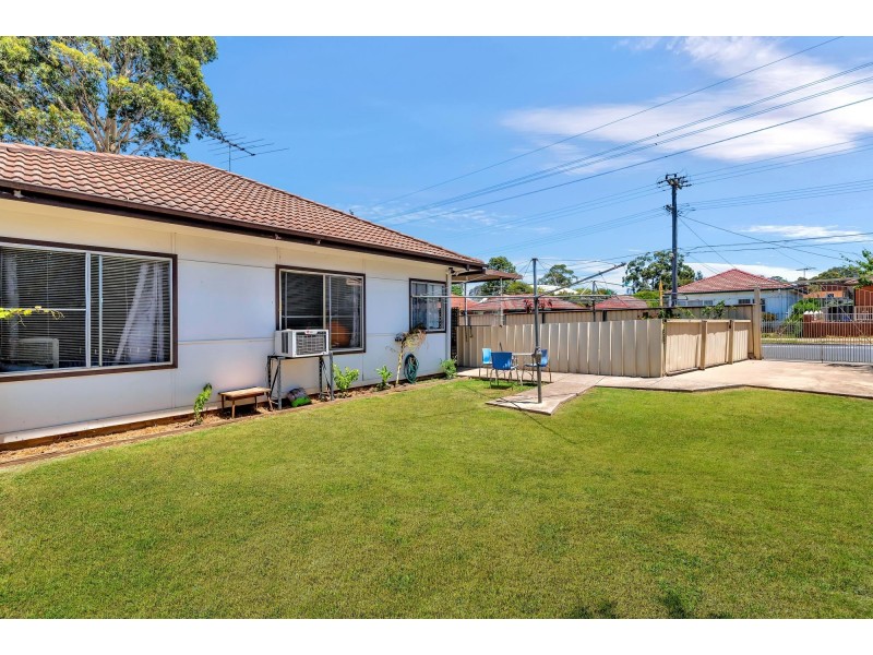 2/75 Margaret Street, Fairfield West NSW 2165