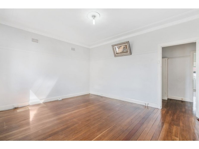 221 Ware Street, Fairfield Heights NSW 2165