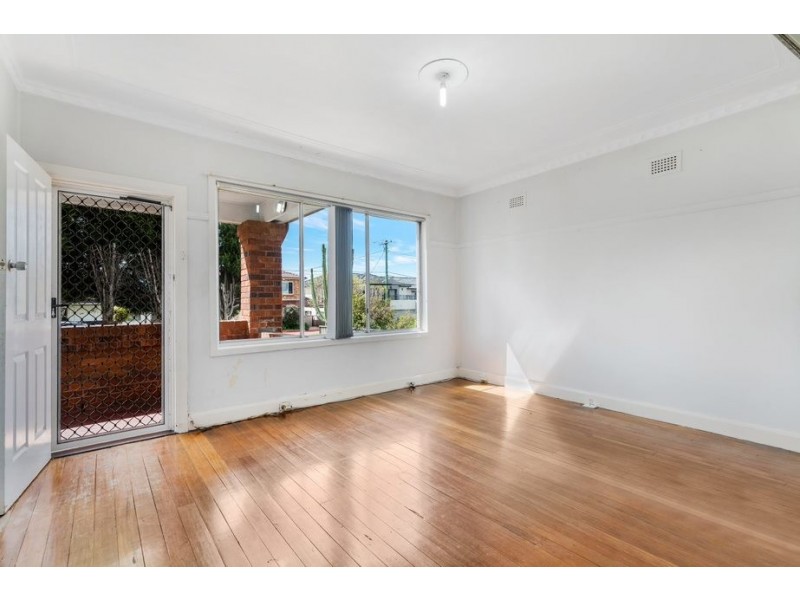 221 Ware Street, Fairfield Heights NSW 2165