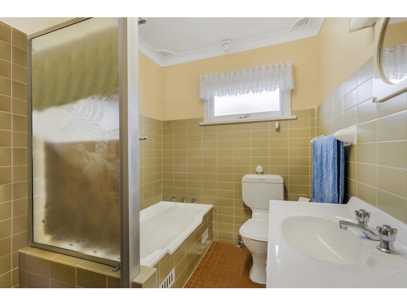 6 Jervis Street, Fairfield NSW 2165