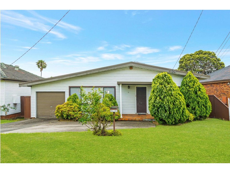 11 Cambewarra Road, Fairfield West NSW 2165