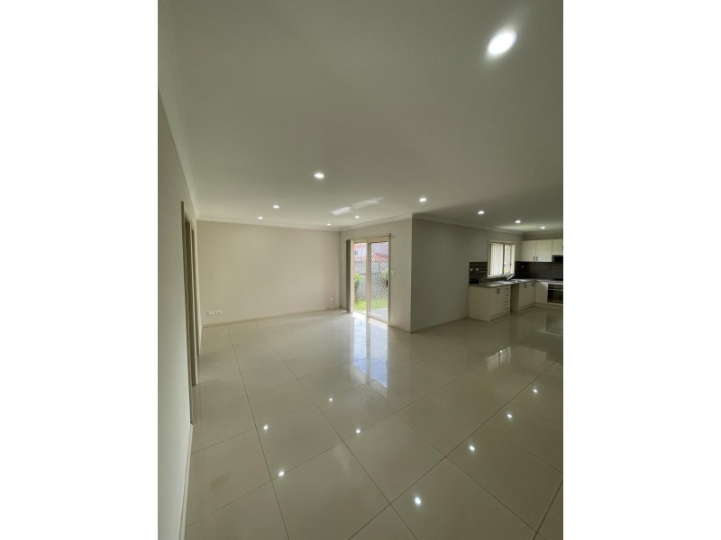 8/94-96 Eton Street, Smithfield NSW 2164