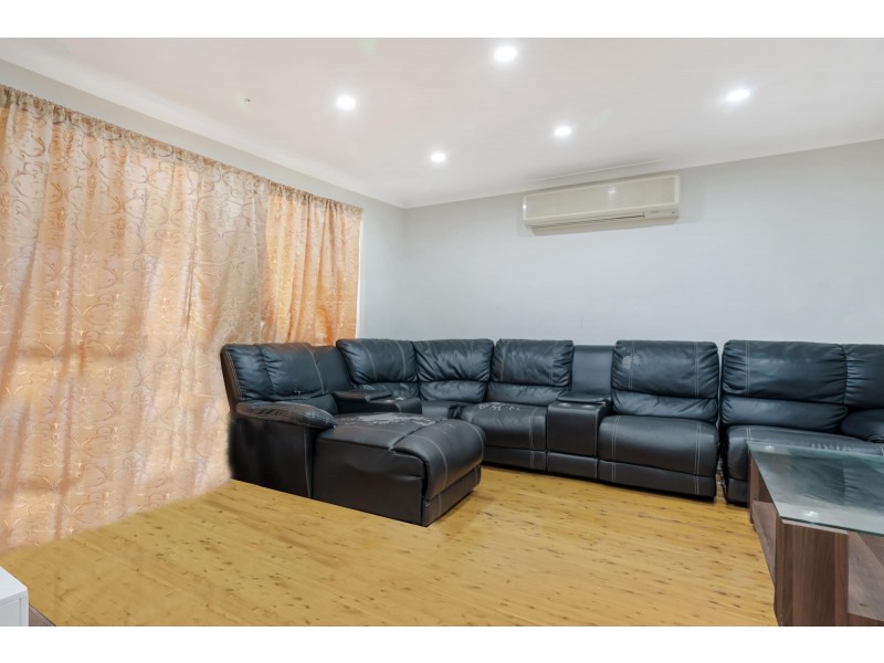 4 Hale Place, Fairfield Heights NSW 2165