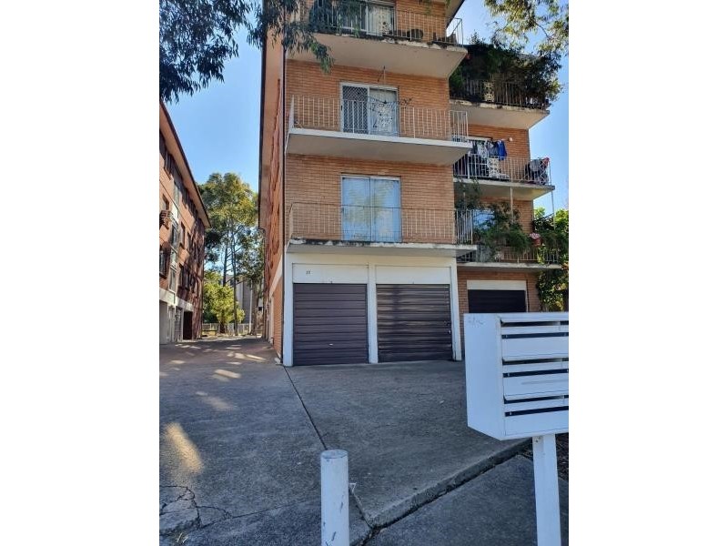 1/33 Carramar Avenue, Carramar NSW 2163