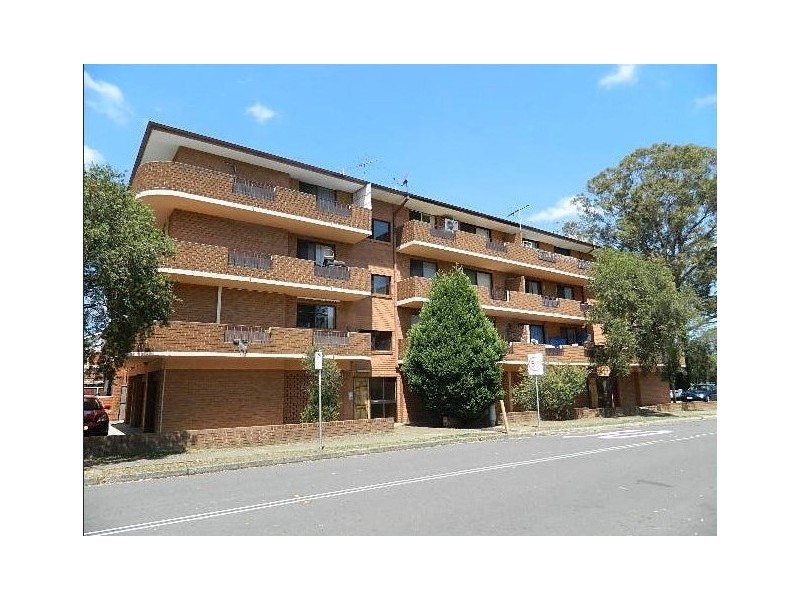 10/118 Wattle Avenue, Carramar NSW 2163