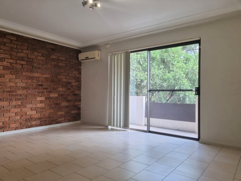 10/118 Wattle Avenue, Carramar NSW 2163