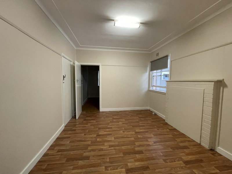 2/10 bathurst Street, Liverpool NSW 2170