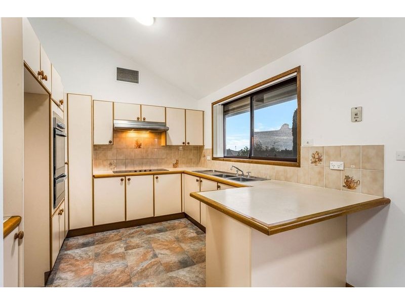 32 Glen Davis Avenue, Bossley Park NSW 2176