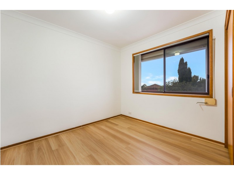 32 Glen Davis Avenue, Bossley Park NSW 2176