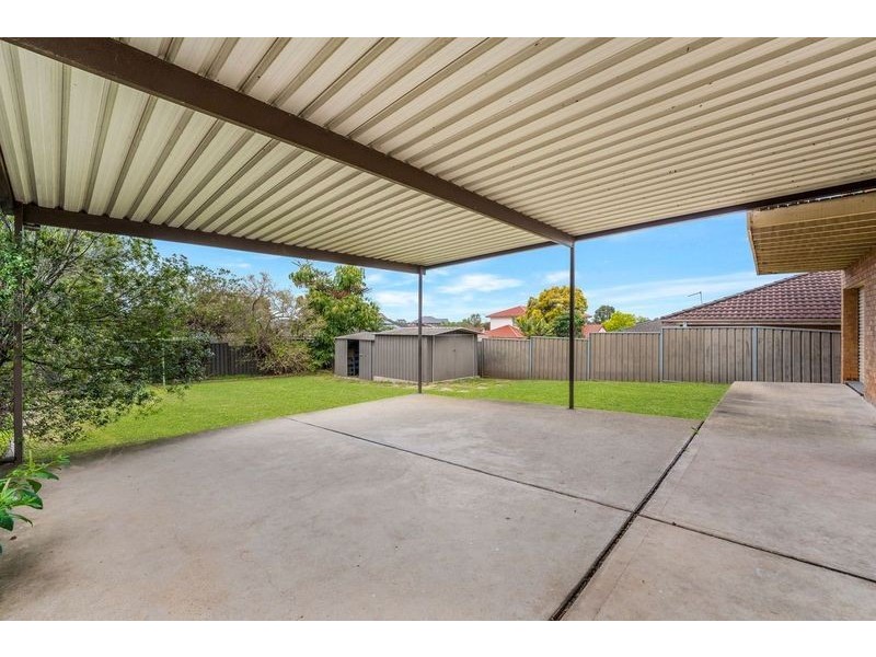 32 Glen Davis Avenue, Bossley Park NSW 2176