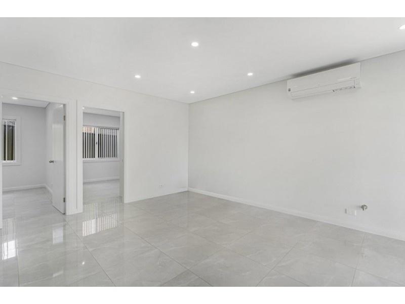 27A Flinders Street, Fairfield West NSW 2165