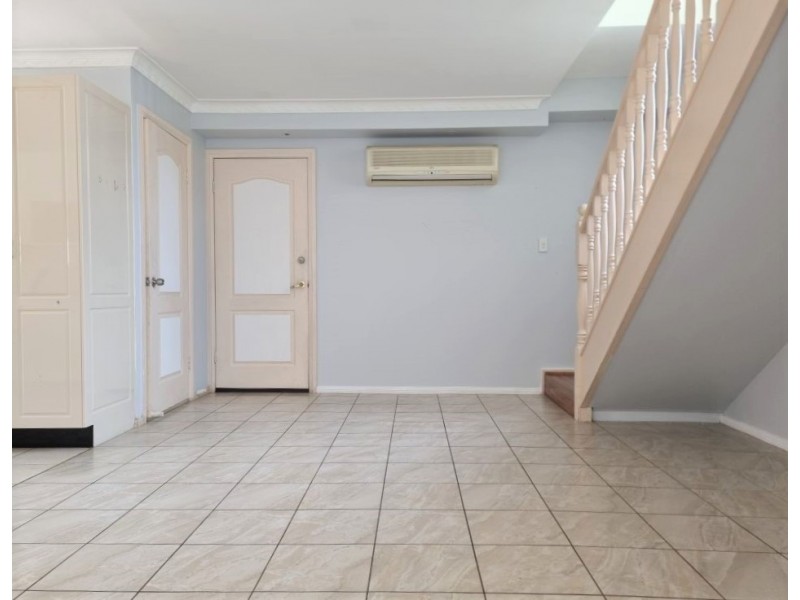 8/119-121 Polding Street, Fairfield Heights NSW 2165