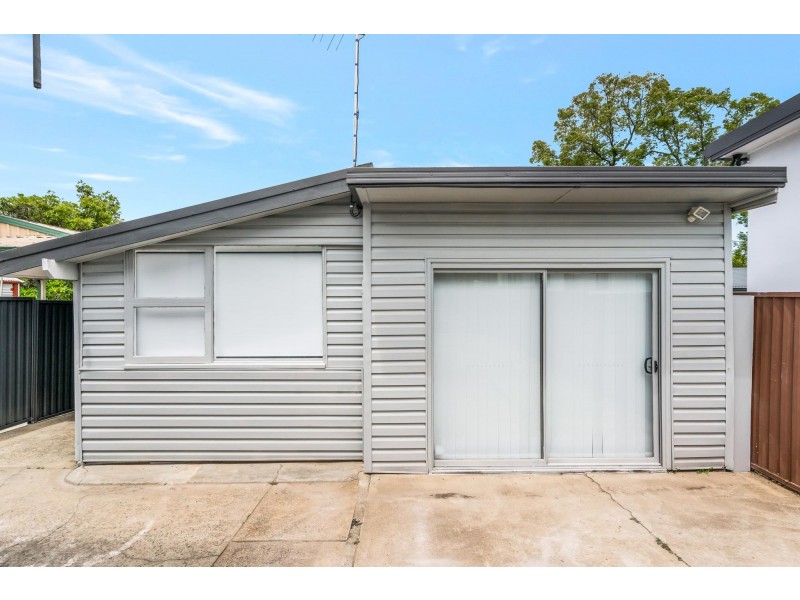 1/28 Benelong Street, Smithfield NSW 2164