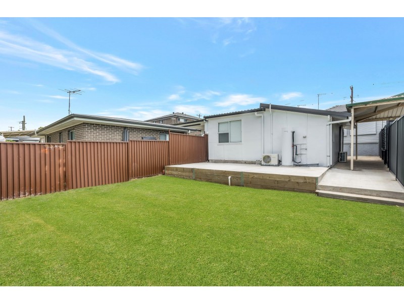 1/28 Benelong Street, Smithfield NSW 2164