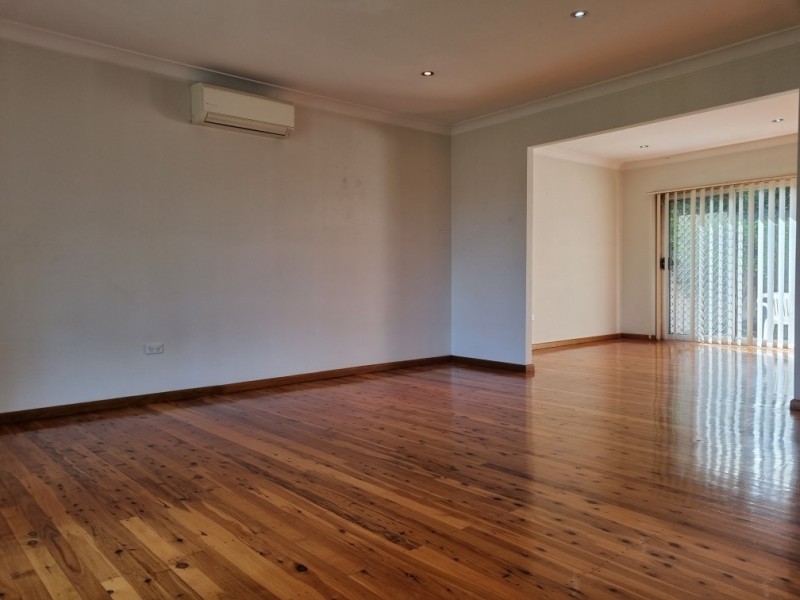 3 Tallowood Avenue, Casula NSW 2170