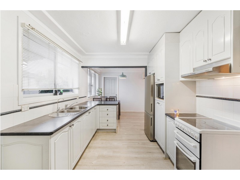 2 Eliza Street, Fairfield Heights NSW 2165