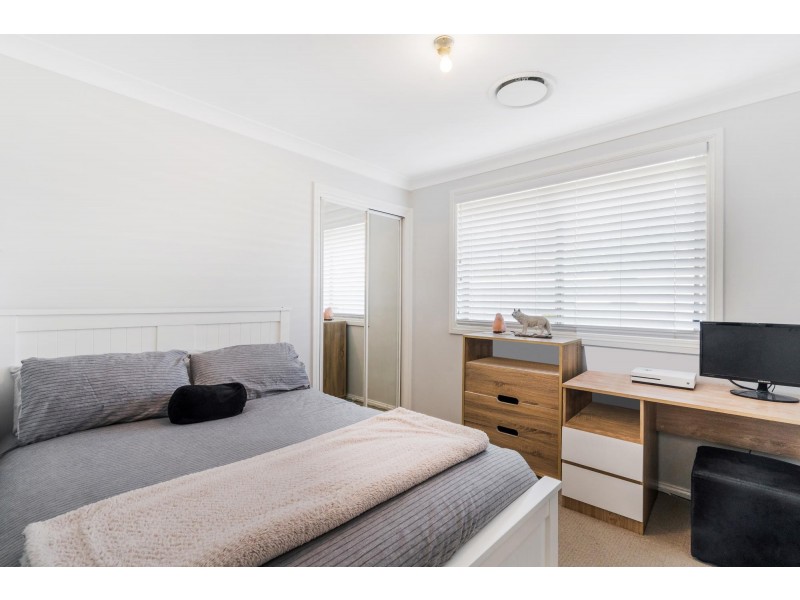 4 Perceval Close, Abbotsbury NSW 2176