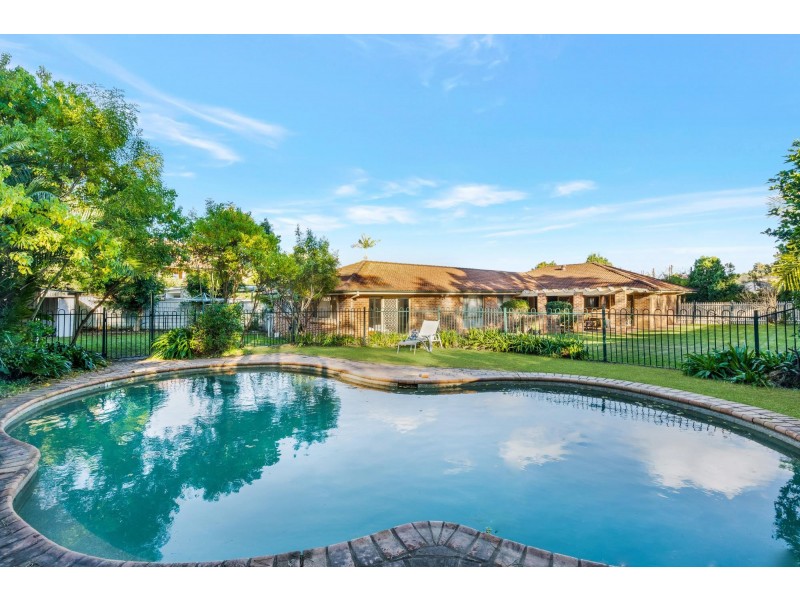 4 Perceval Close, Abbotsbury NSW 2176