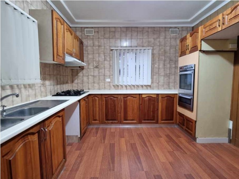 4 Lord St, Cabramatta West NSW 2166