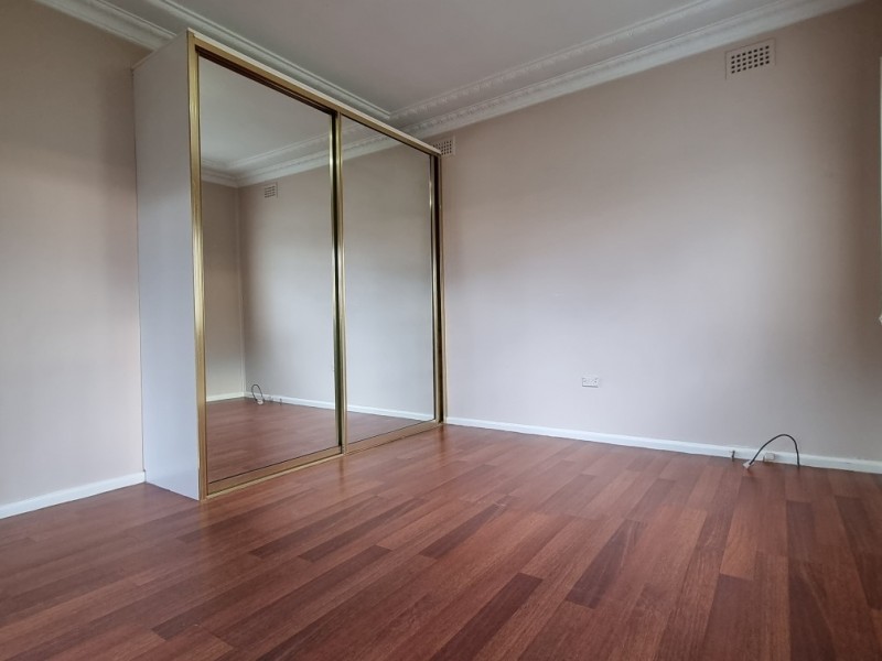 4 Lord St, Cabramatta West NSW 2166