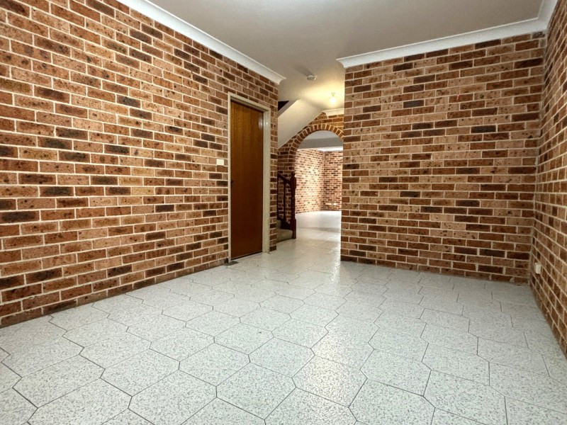 16B Narromine Place, Bonnyrigg NSW 2177